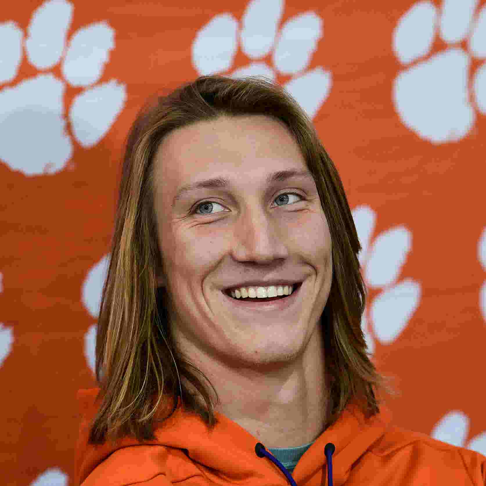 Trevor Lawrence Gets A Laugh Out Of Tik Tok Look Alikes