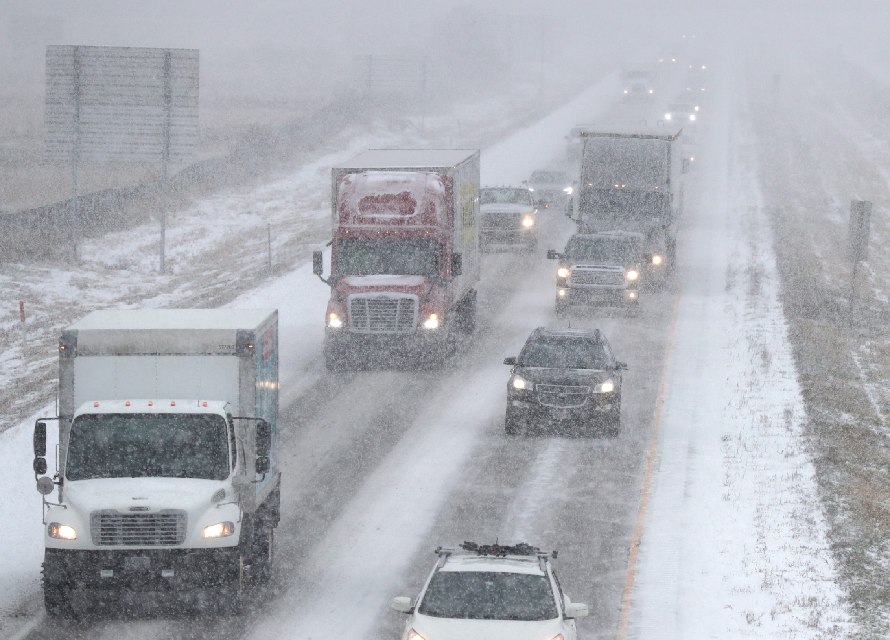 Kroger unveils new logo, slogan "Fresh for everyone"
