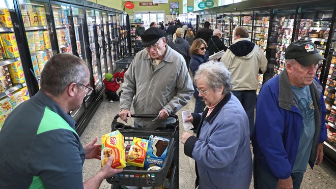 Grocery Shopping Festival Foods Enters Milwaukee Market