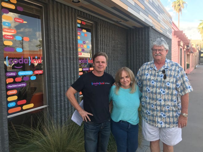 A group of Scottsdale property owners are pushing back against the planned dispensary, Sunday Goods, saying it would bring down their property values and change the character of the neighborhood.