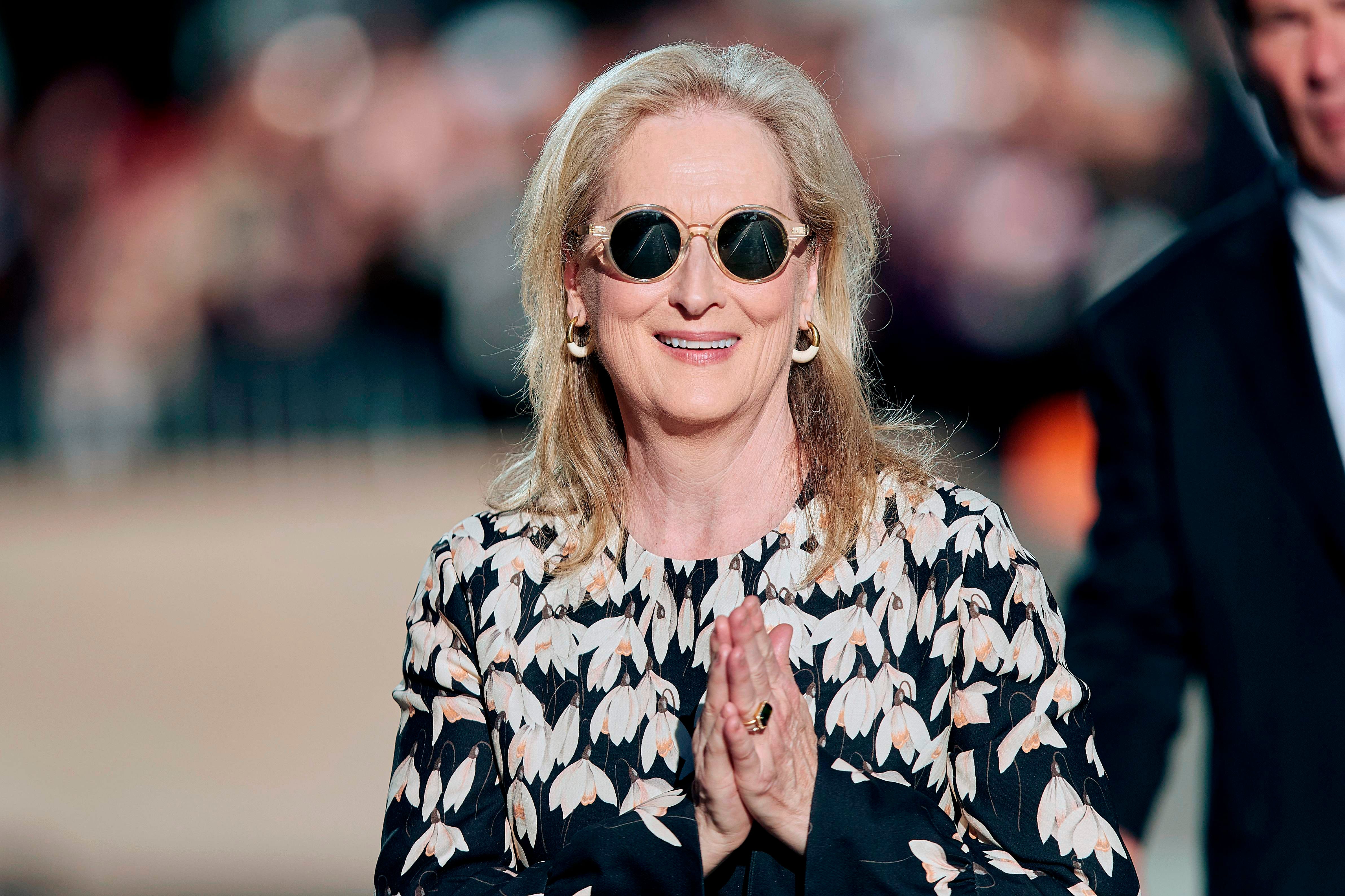 Met Gala Meryl Streep Emma Stone To Co Chair The Starry Event