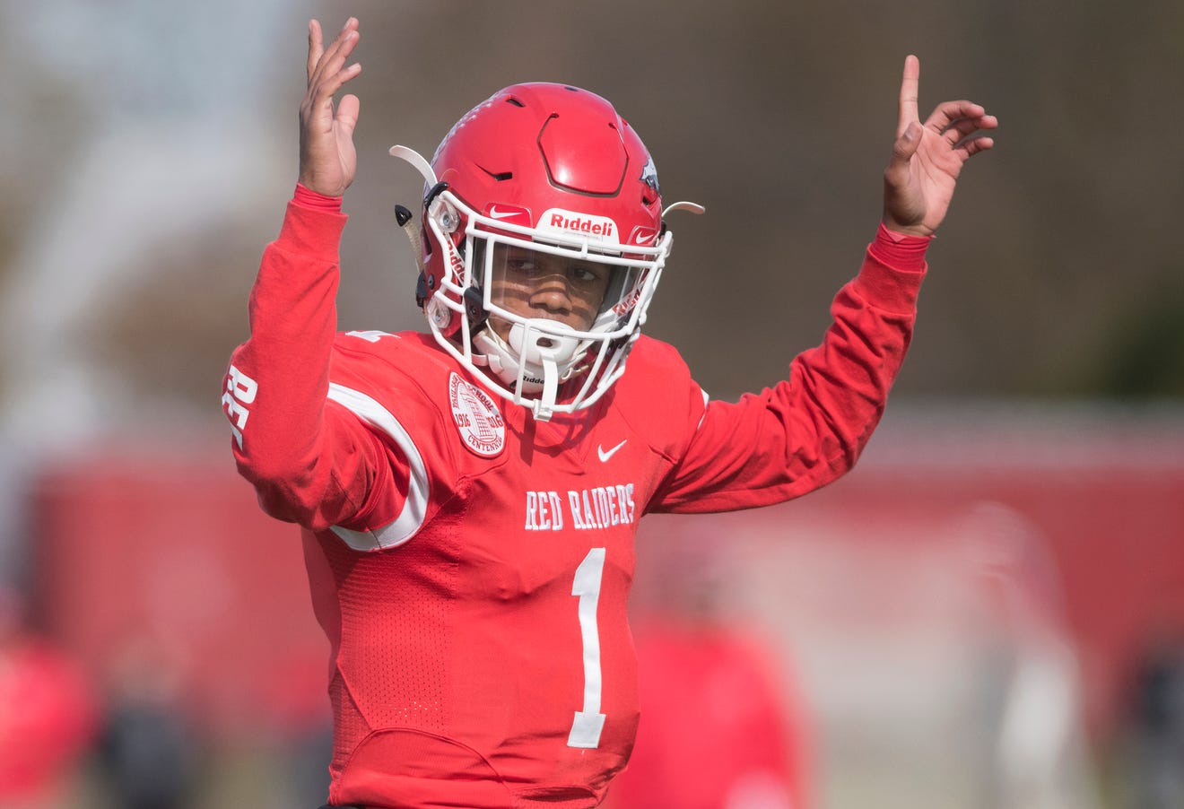 H.S. football Paulsboro's Thomas is a playoff winner after climbing up