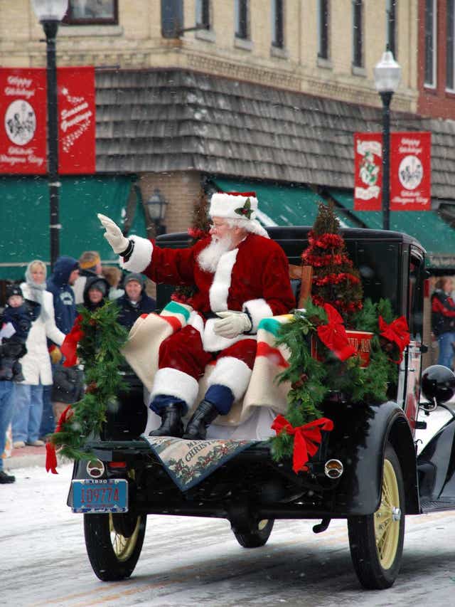 Door County Christmas A Guide To Its Holiday Tree Lighting