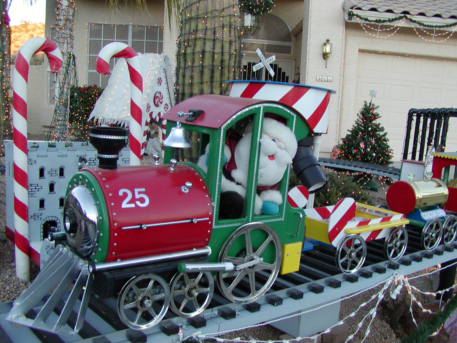 holiday time train tracks