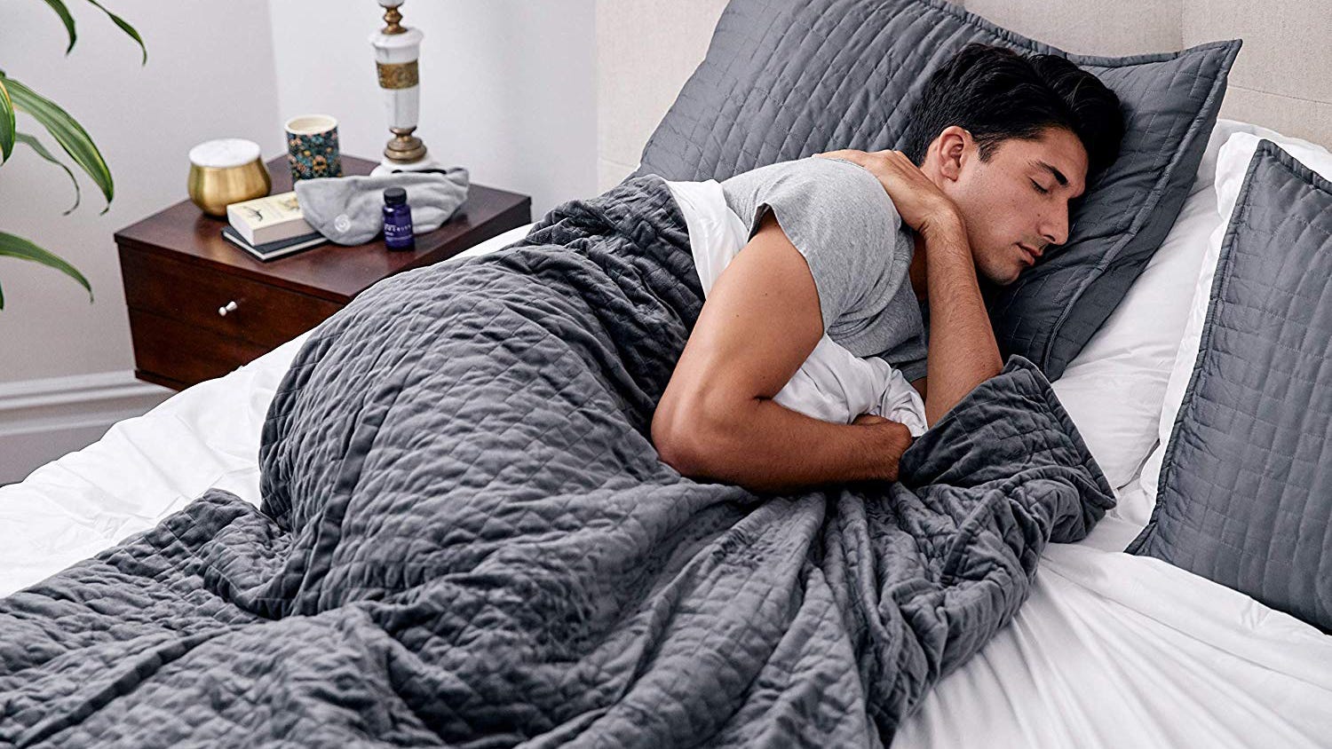 Cyber Monday 2019 The Best Weighted Blanket Is At Its Lowest Price