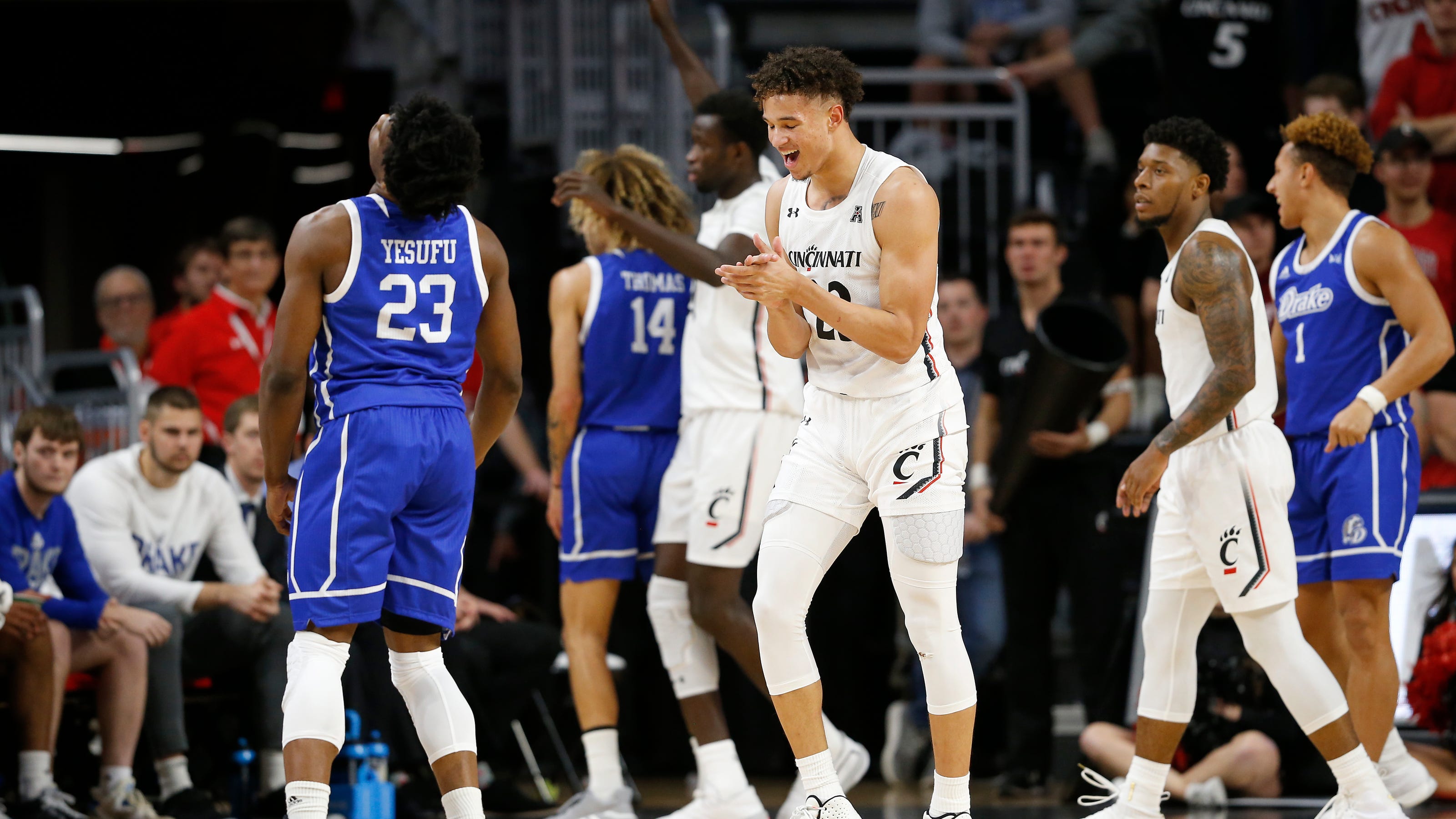 Drake Basketball Bulldogs Fall 81 59 At Cincinnati