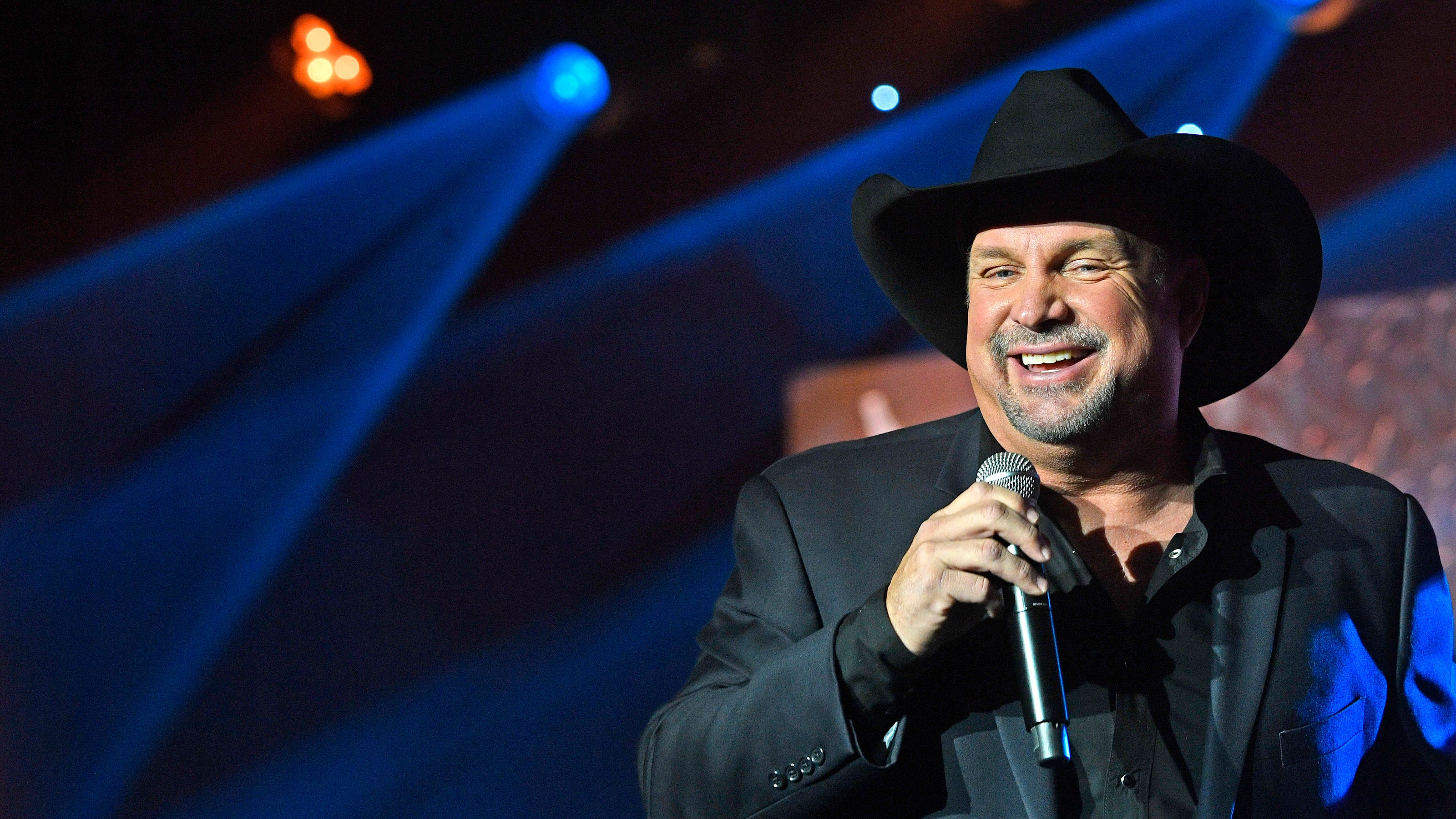 Garth Brooks Cincinnati Concert Postponed Until 2021
