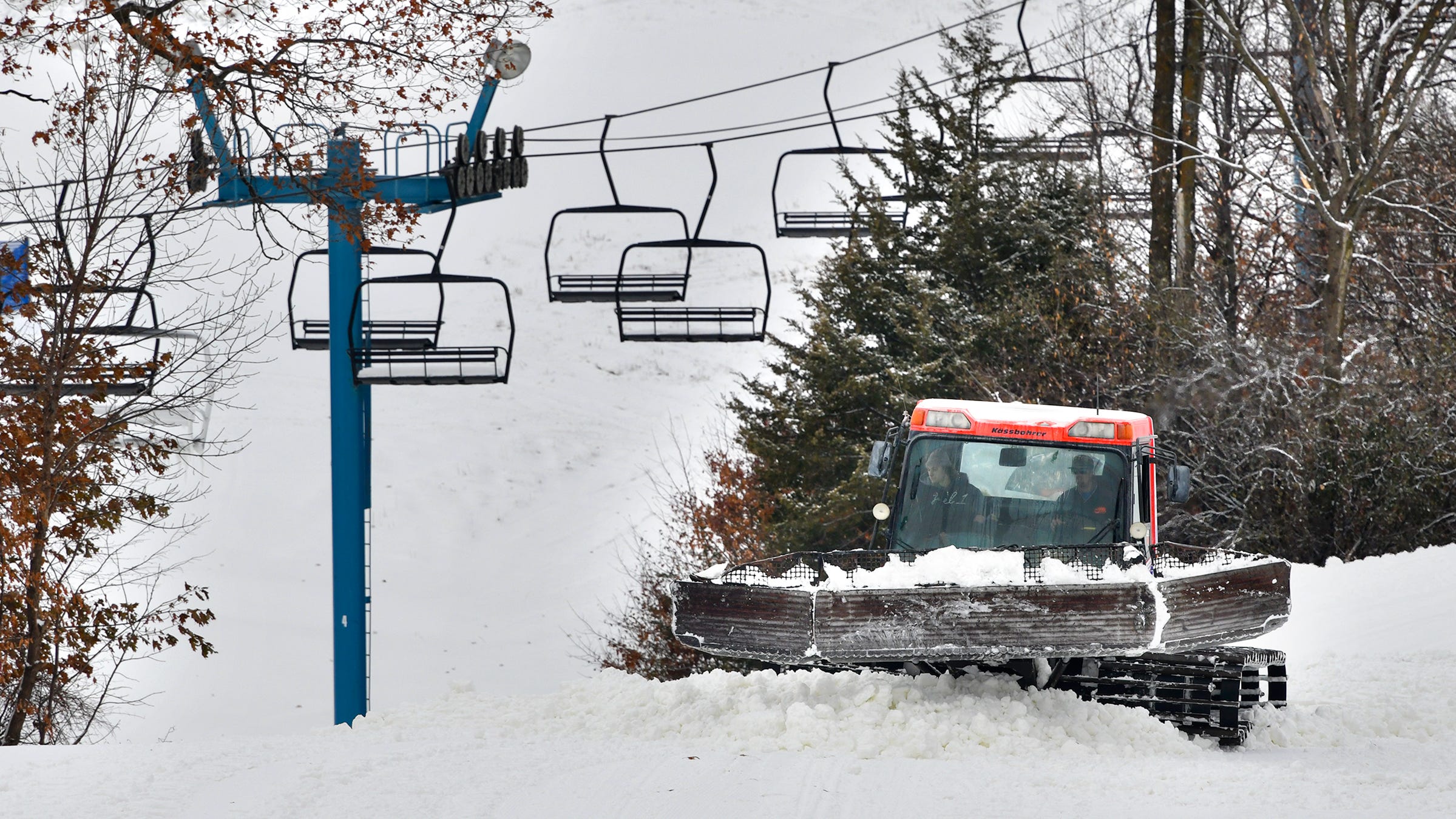 Powder Ridge opens ski hills for limited early weekend