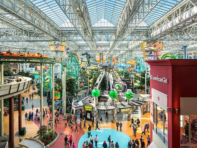 10 Great Malls That Are Tourist Destinations All On Their Own