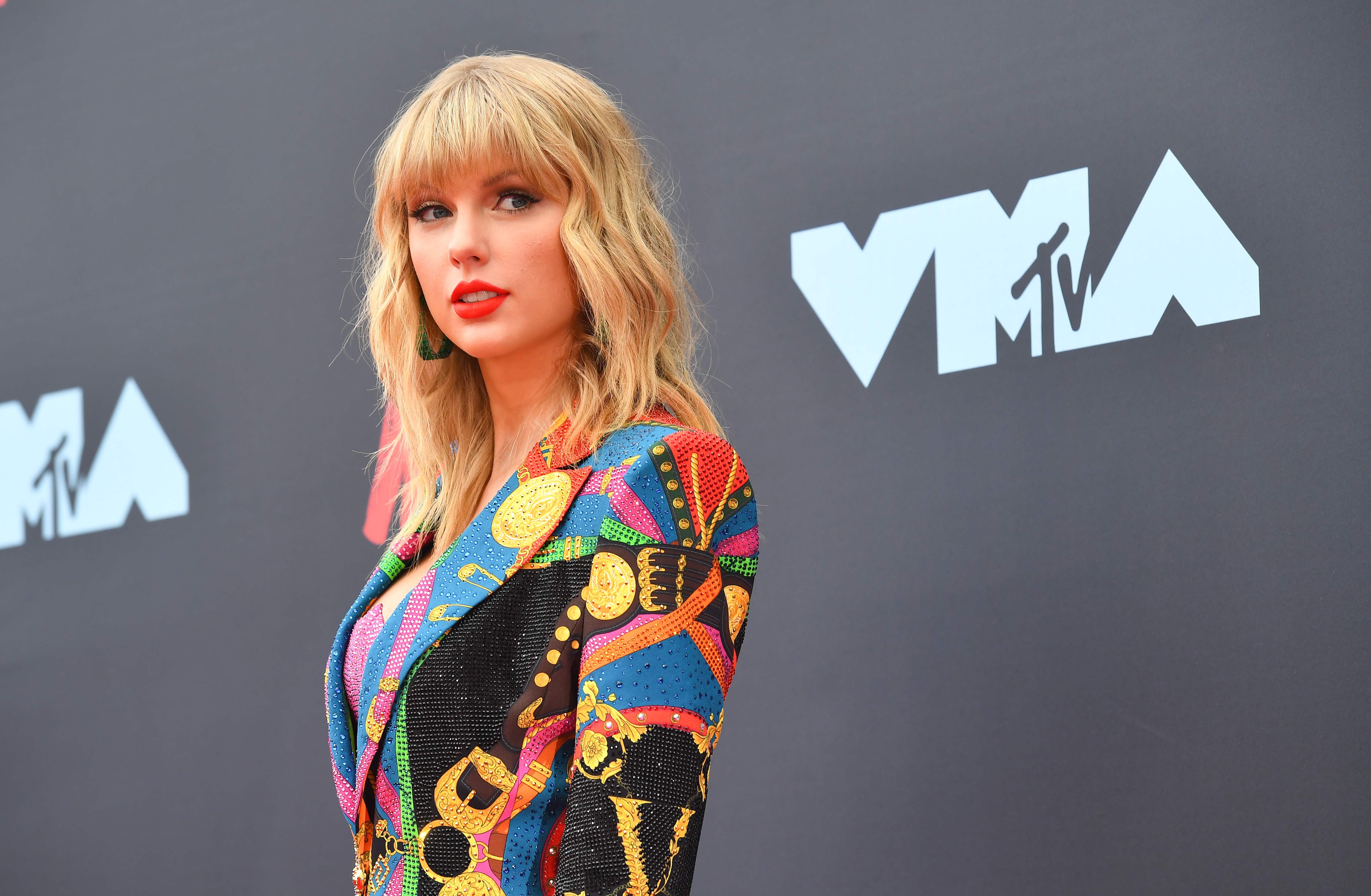 Taylor Swift Scooter Braun Scott Borchetta Block Old Songs