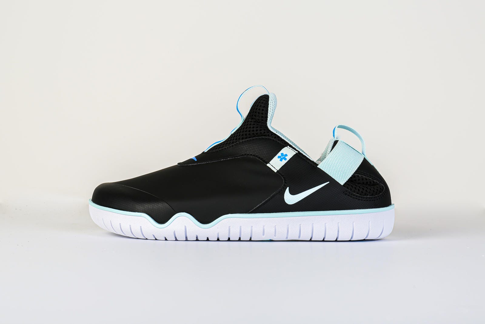 nike air zoom nursing shoes