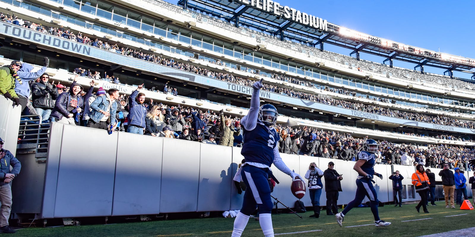Ithaca College defeats SUNY Corland in Cortaca Jug before record crowd