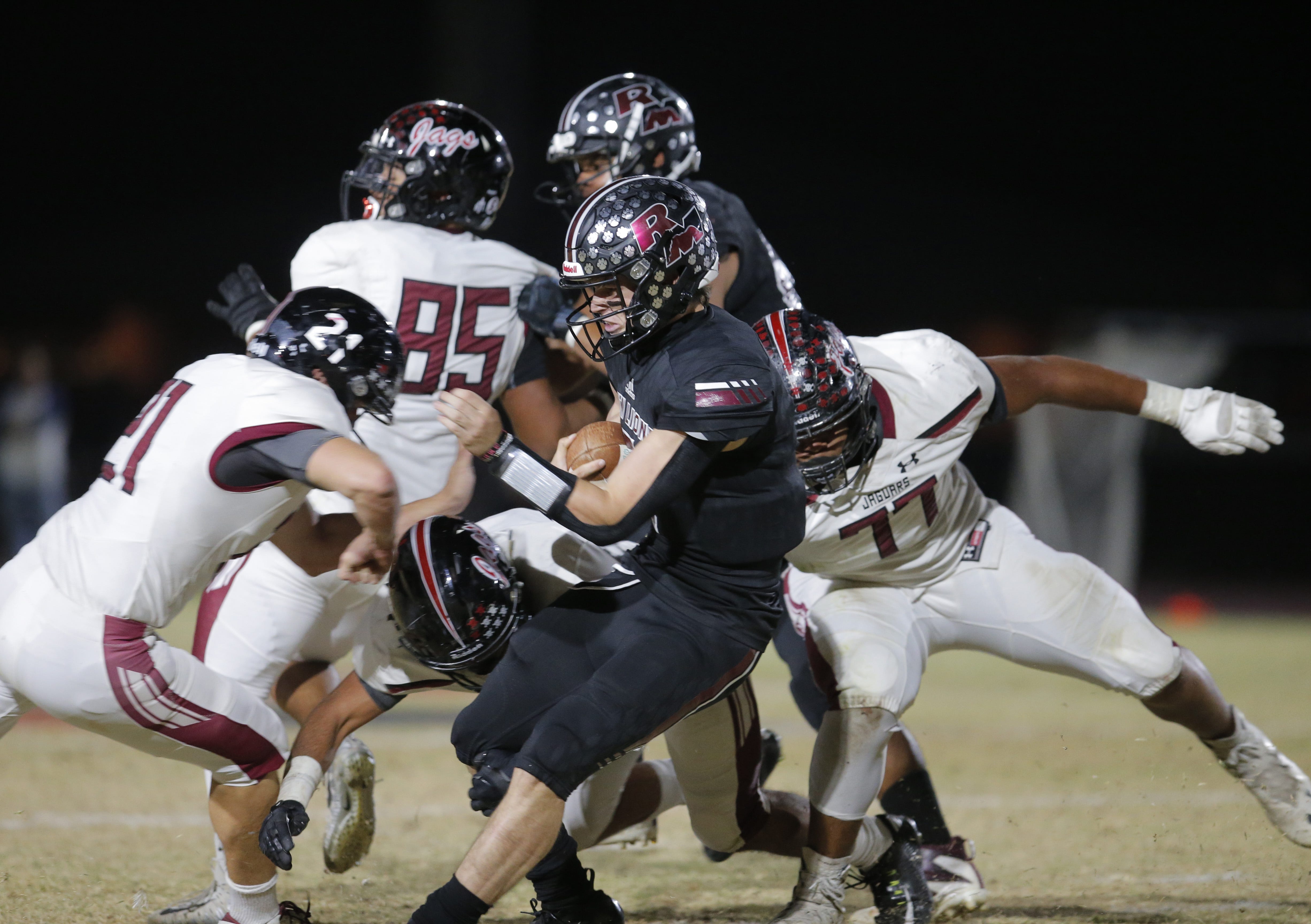 Desert Ridge defensive end Joquarri Price reopens football recruiting
