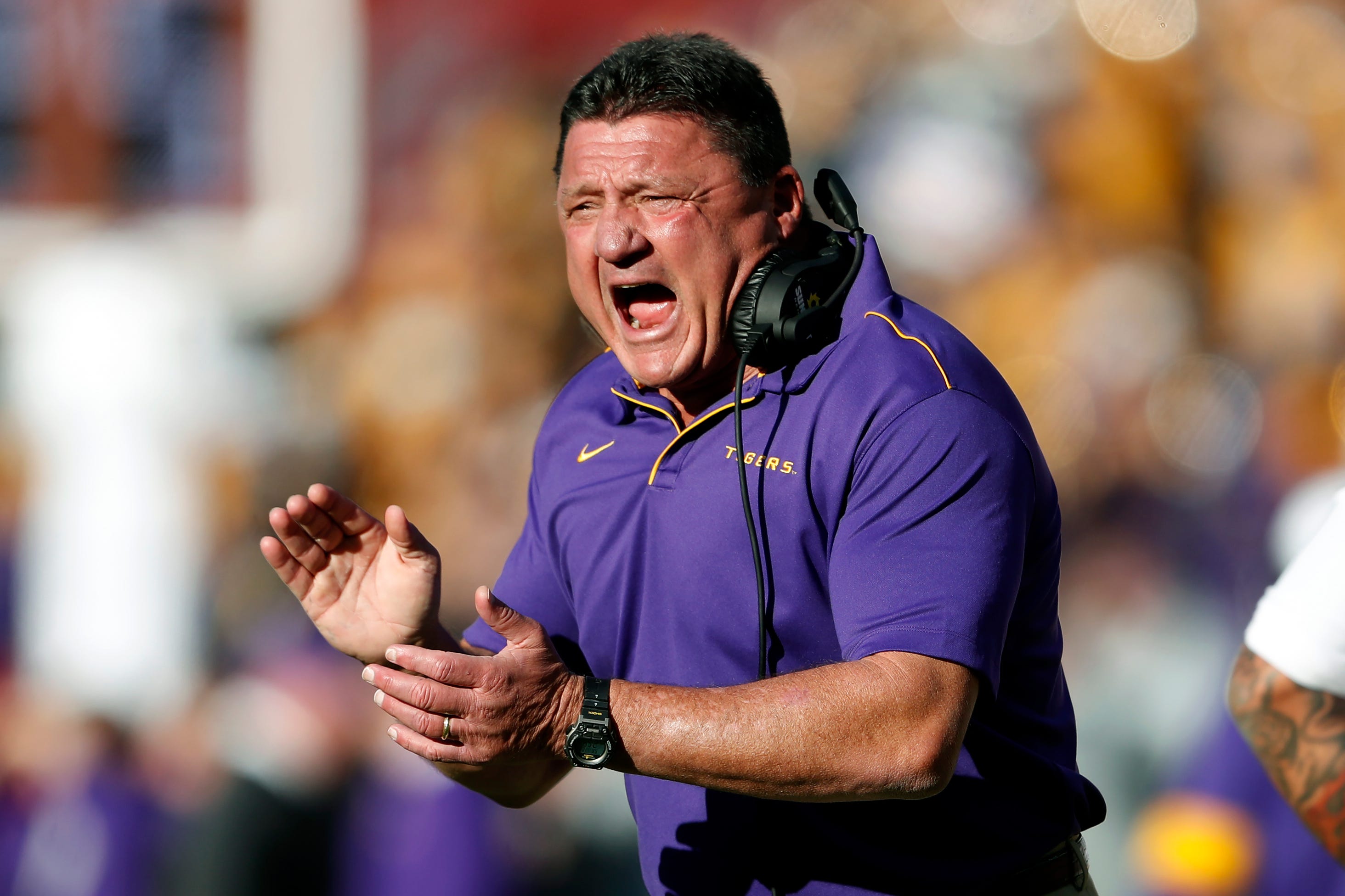 LSU Tigers coach Ed Orgeron earns $250,000 bonus with 10th win of 2019