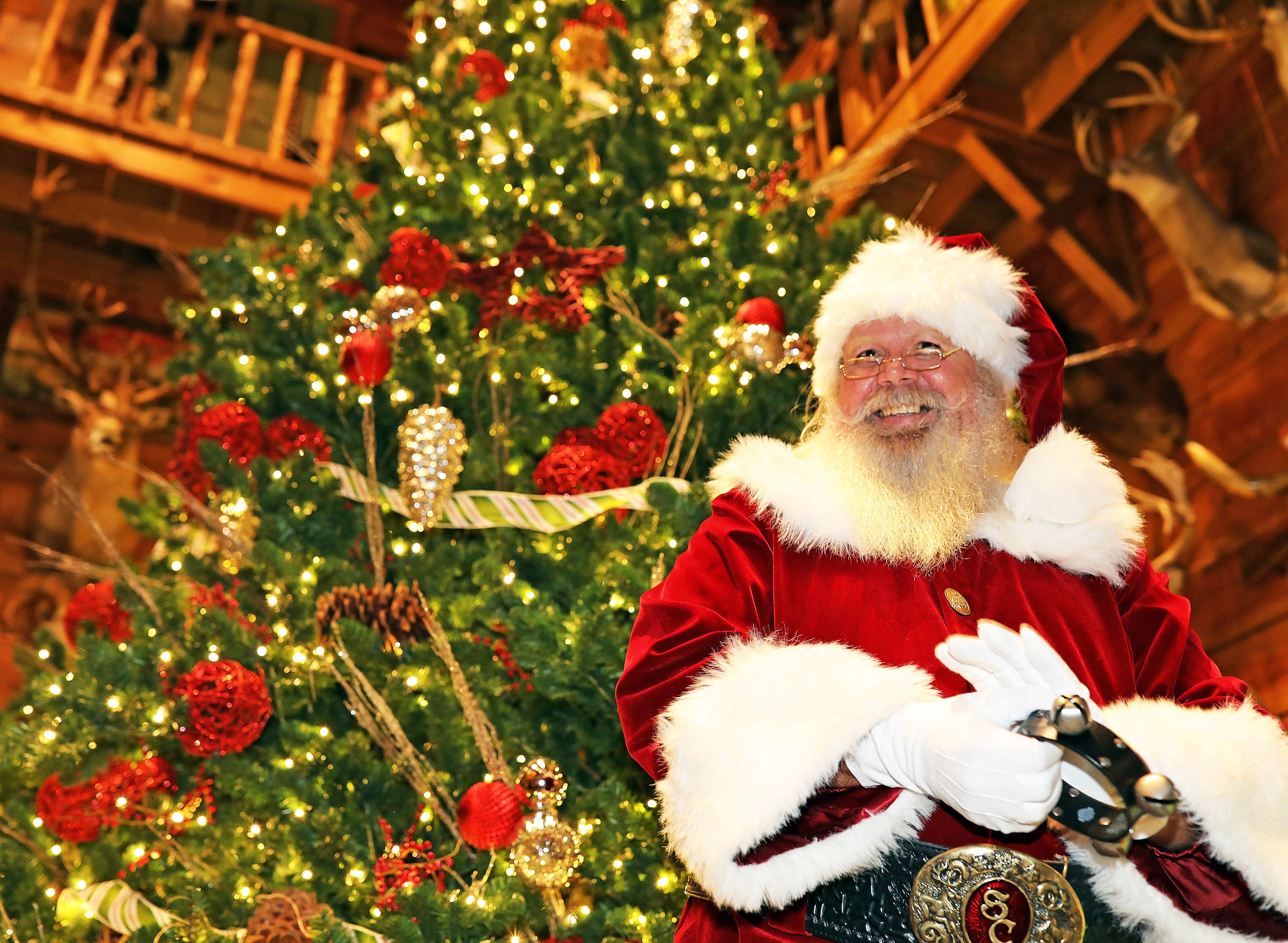 bass pro santa pictures with pets Anastacia Bartholomew