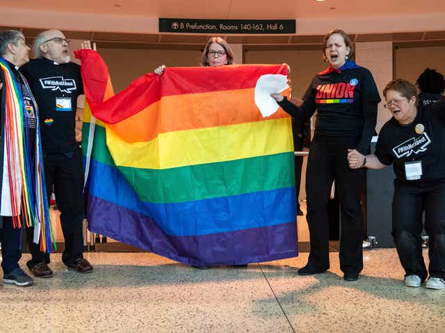 ИДЕИ ЗА ВЕЧЕР ЗА ГЕЙ СРЕЩИ