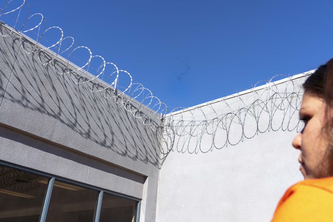 Arizona inducing the labor of pregnant prisoners against their will (azcentral.com)