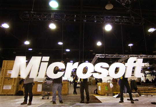 Devout Lotus 1-2-3 users have been able to install and use the popular 80s spreadsheet program in Microsoft Windows right up through the release of Windows 7.