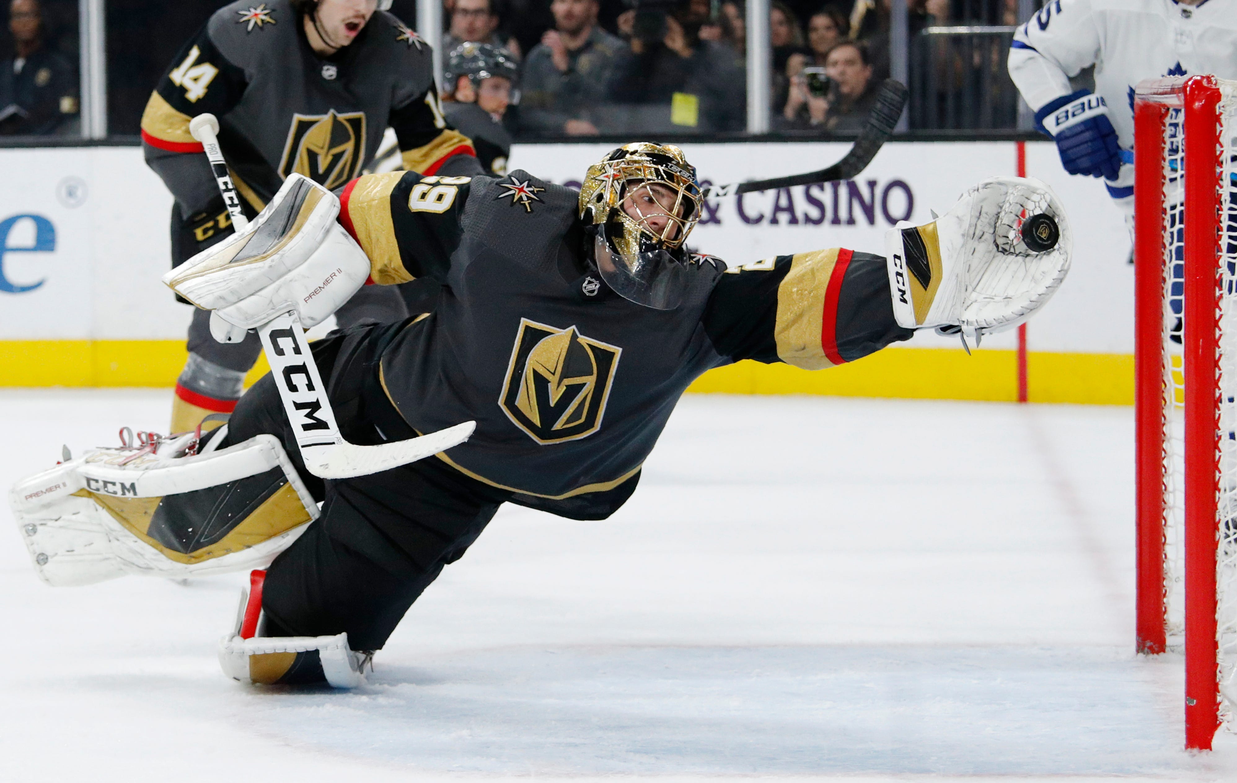 Golden Knights' Marc-Andre Fleury makes 