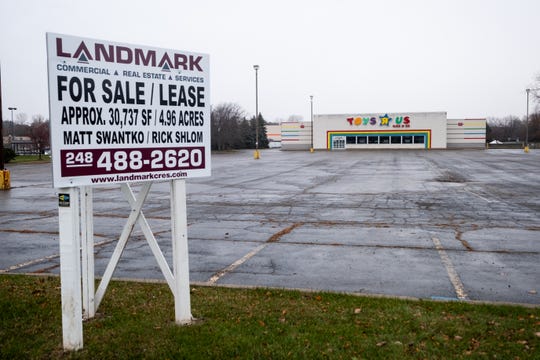 Former Fort Gratiot Toys R Us Purchased By Godwin S Furniture