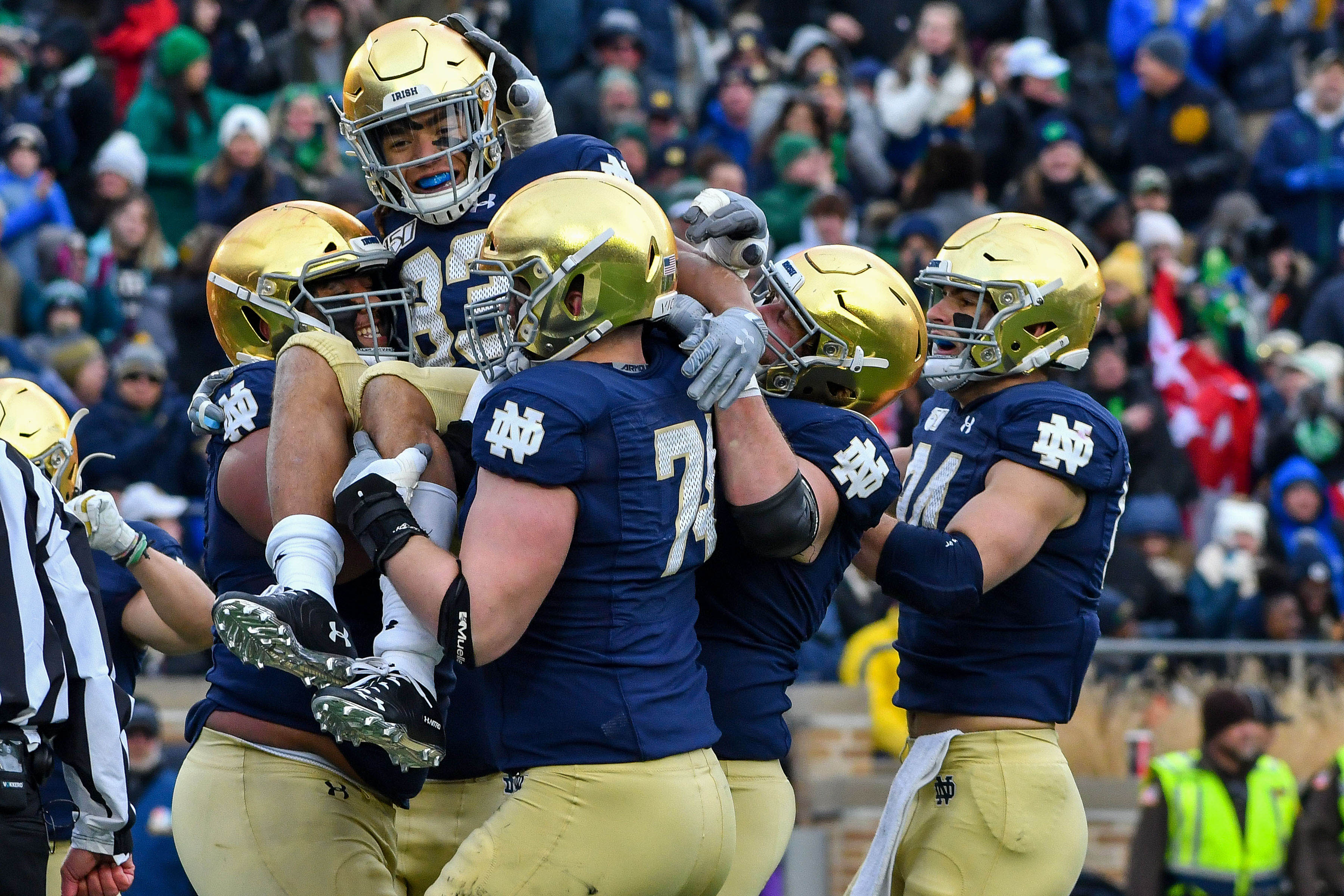 Ian Book throws 3 touchdowns, leads Notre Dame football past Boston College