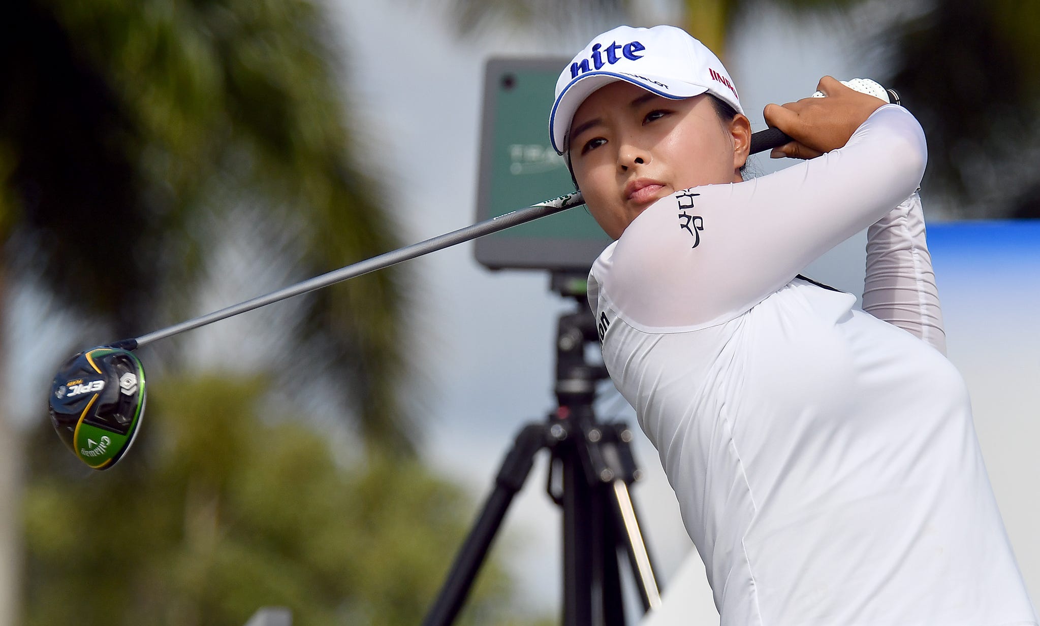 Cme Notes Players Facing Steep Climb Caddies In Full Suits