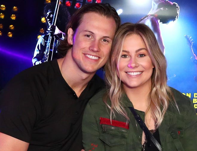 Dramatic Video Shows Shawn Johnson S Husband Collapse Before