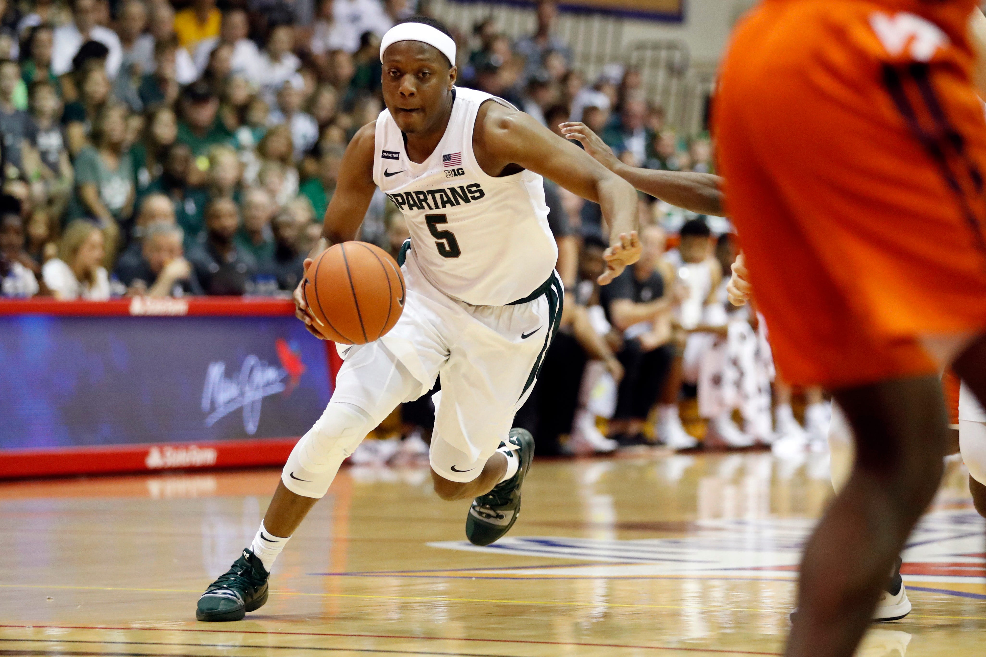 Michigan State basketball�s Cassius Winston carries grief like heavy burden
