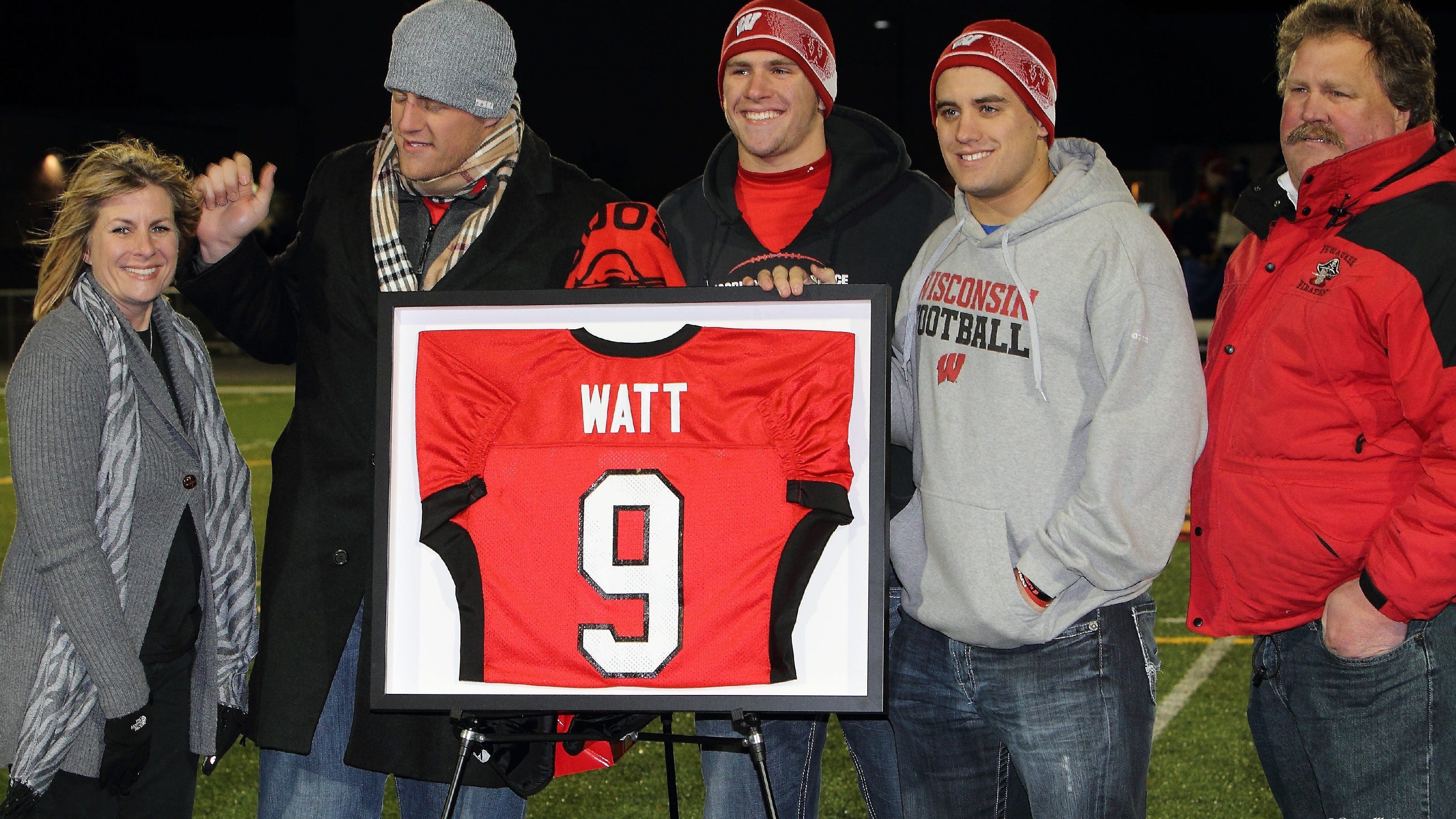 Three Watt brothers appearing in same NFL game, Texans vs. Steelers