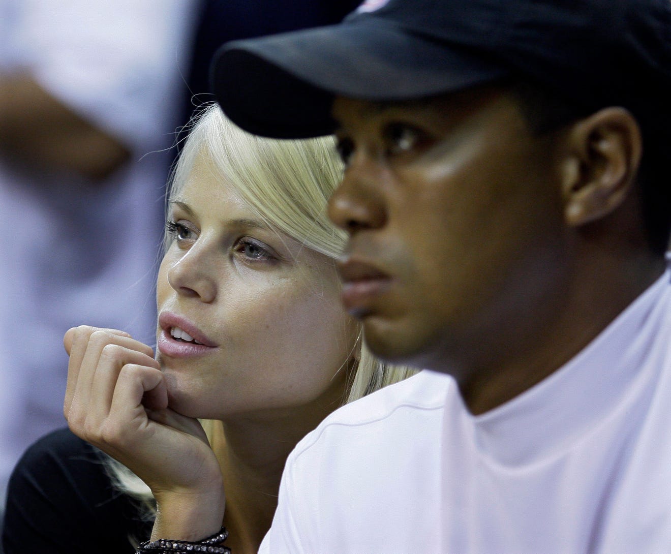 Tiger Woods Crash 10 Years Later Stories Of Some Tied To Scandal 
