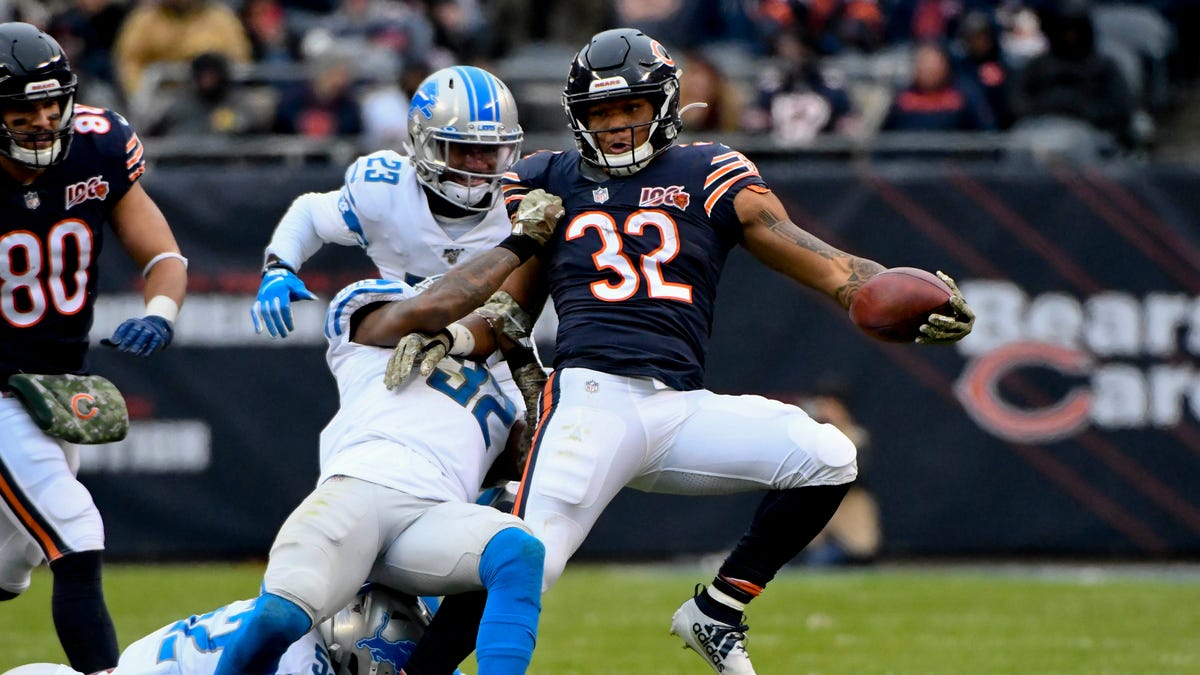 Detroit Lions strong safety Tavon Wilson (32) tackles Chicago Bears running back David Montgomery (32) in the second half at Soldier Field.