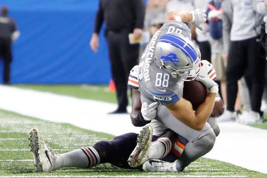 T.J. Hockenson is injured on this a tackle by Bears linebacker Roquan Smith in the fourth quarter at Ford Field.
