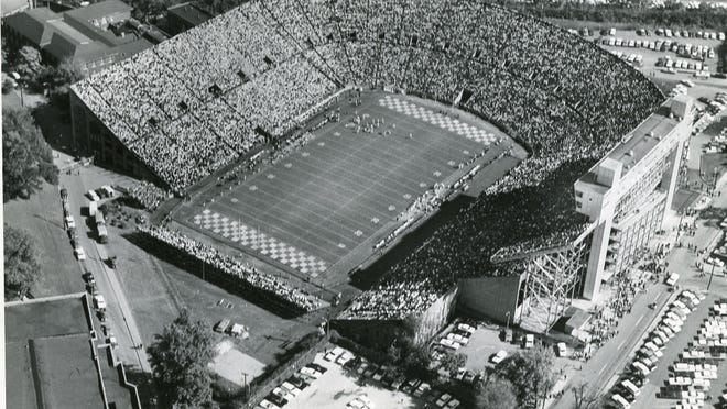Coach Duggs Tennessee Vols Football Win National Championship