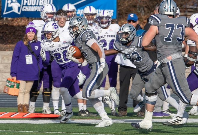 Monmouth Football Rolls Past Holy Cross To First Playoff Win