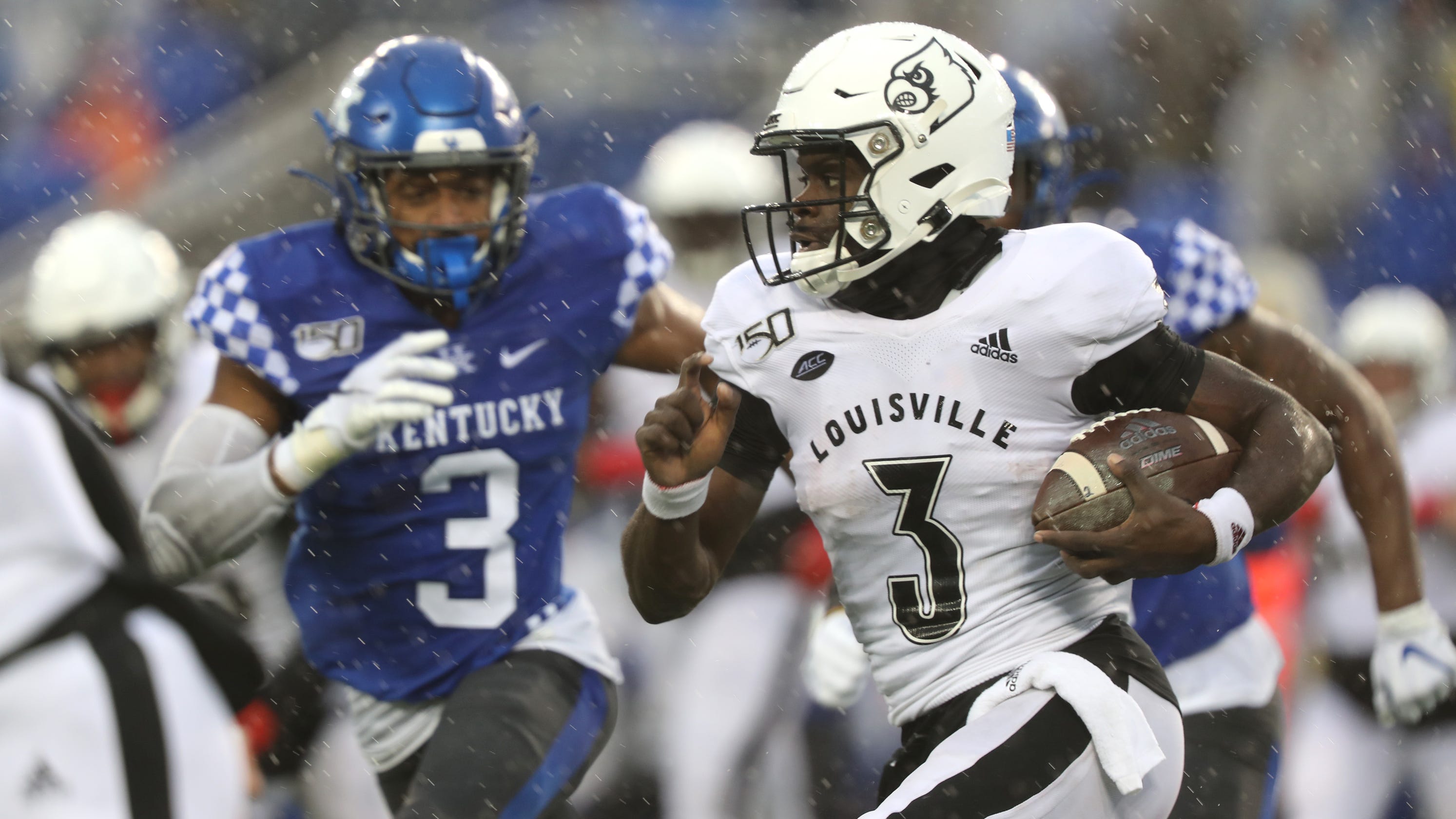 Louisville football: Could the Cardinals head to the Music City bowl?