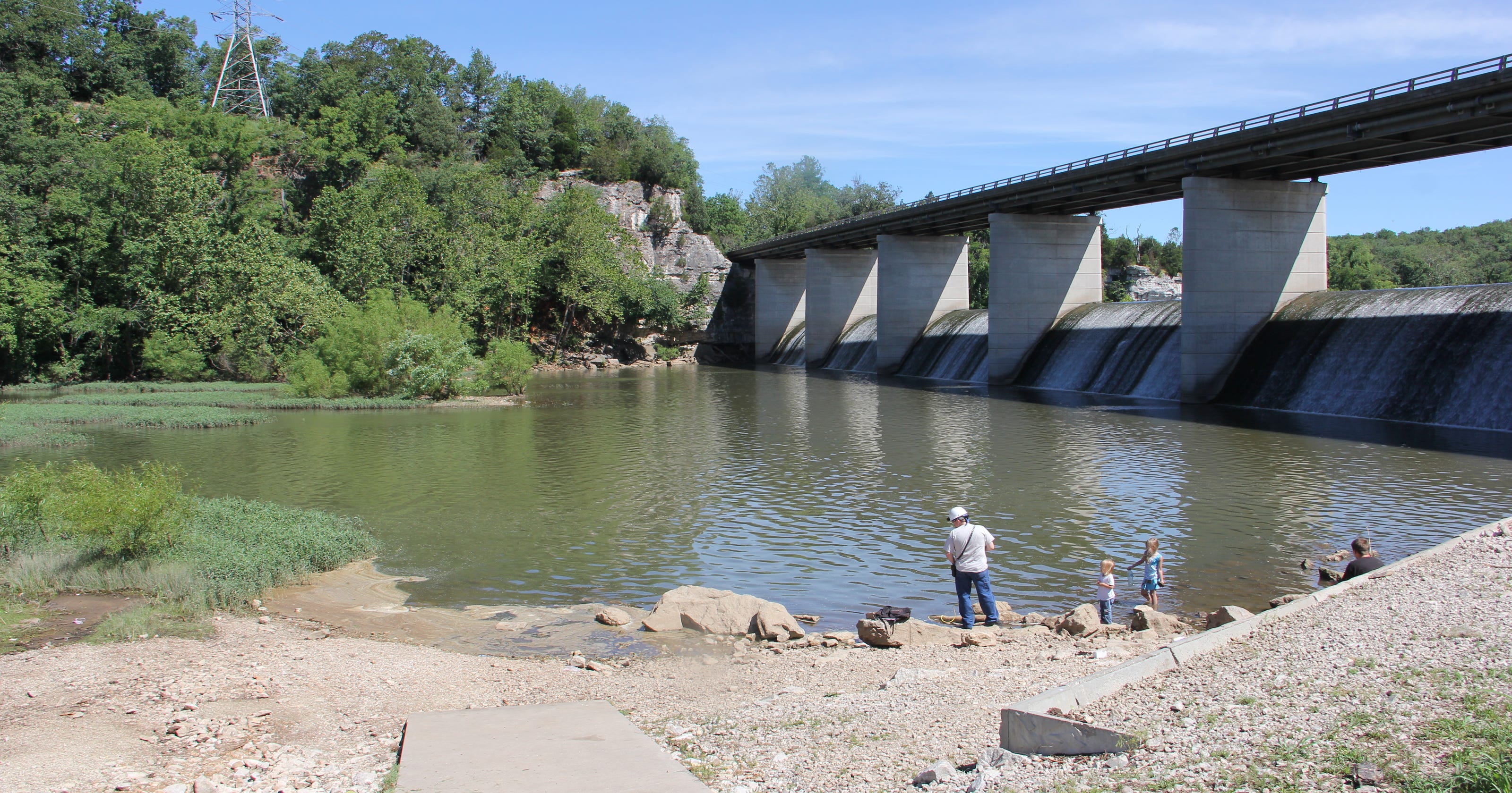 Missouri environmental group sues EPA over alleged lax lake protection rules - News-Leader