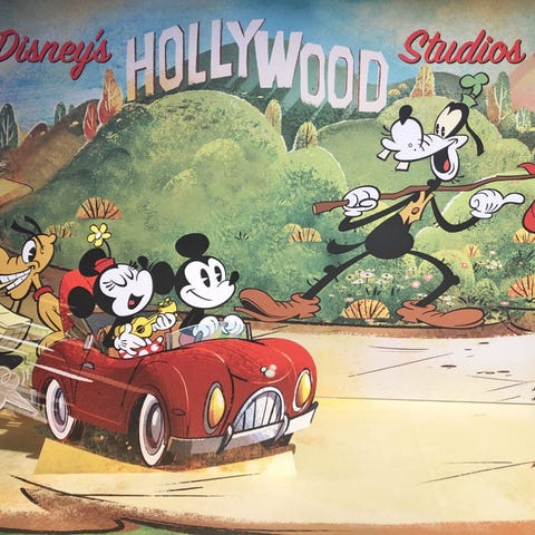 Mickey & Minnie's Runaway Railway Ride at Disney's