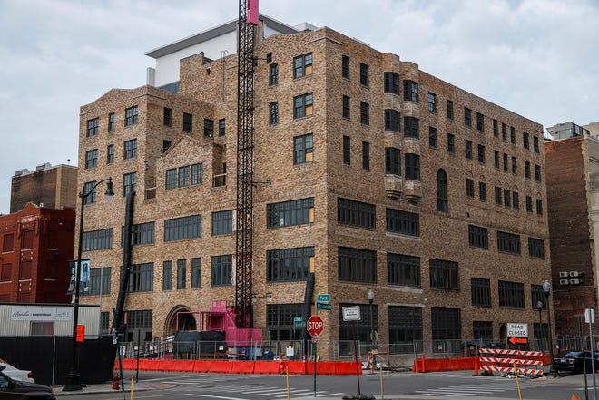 Ilitches Snag A Big Tenant Will Renovate Historic Women S City Club
