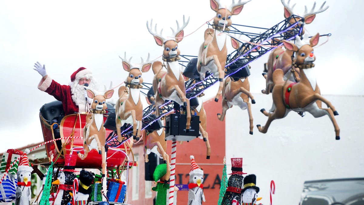2022 Oxnard Christmas Parade 30 Festive Photos From Oxnard Christmas Parade, Tamale Celebration