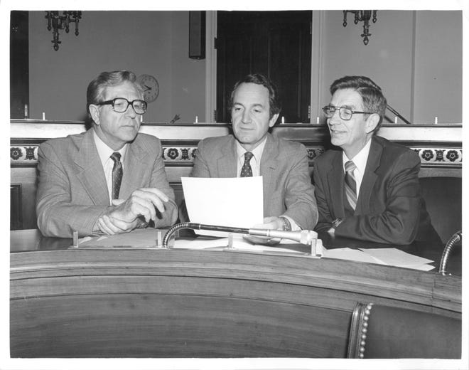 From left, U.S. Rep. Neal Smith, U.S. Sen. Tom Harkin and U.S. Rep. Berkley Bedell, Democrats from Iowa.
