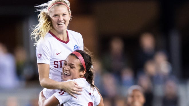 Stanford Rising U S Soccer Star Sophia Smith Back After