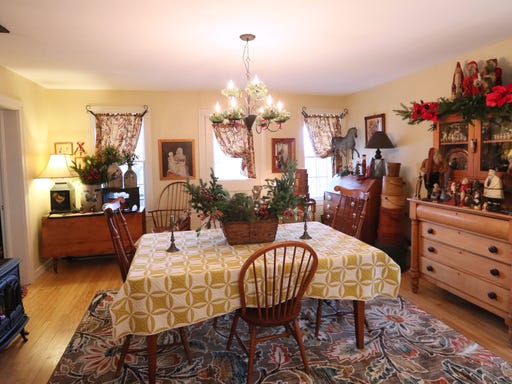 Concord Home Tied To Laura Ingalls Wilder Is Dressed Up For Christmas