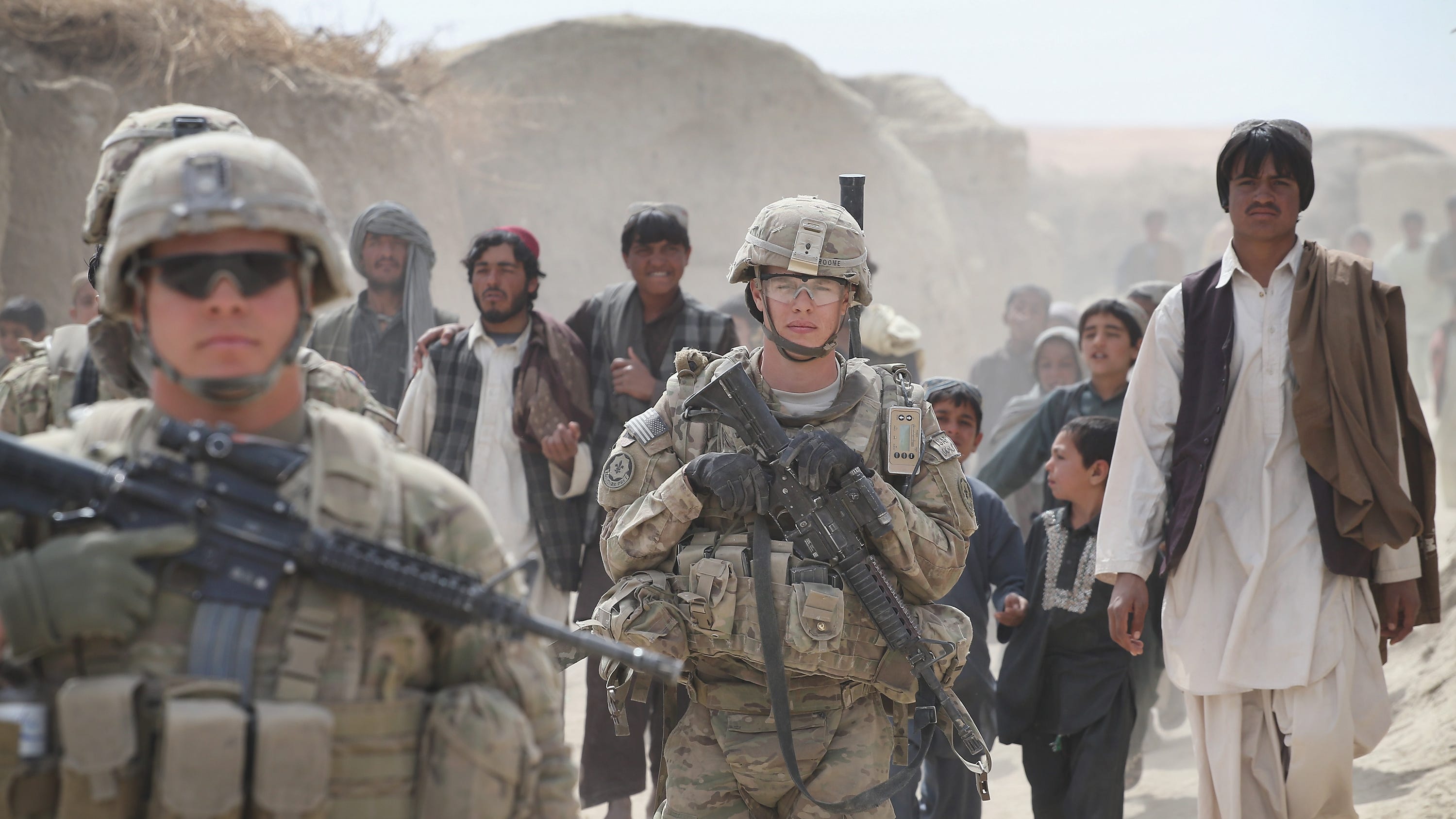 Операция в афганистане название. США В Афганистане 2001. Американские солдаты в Афганистане 1989. Американские солдаты в Афганистане 2001.