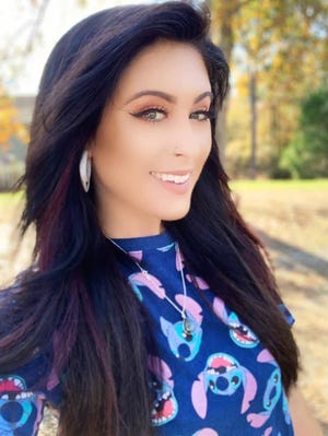 Jessica Meuse will perform Tuesday for the Joe Thomas Jr.  Guitar Pull at Cloverdale Playhouse.