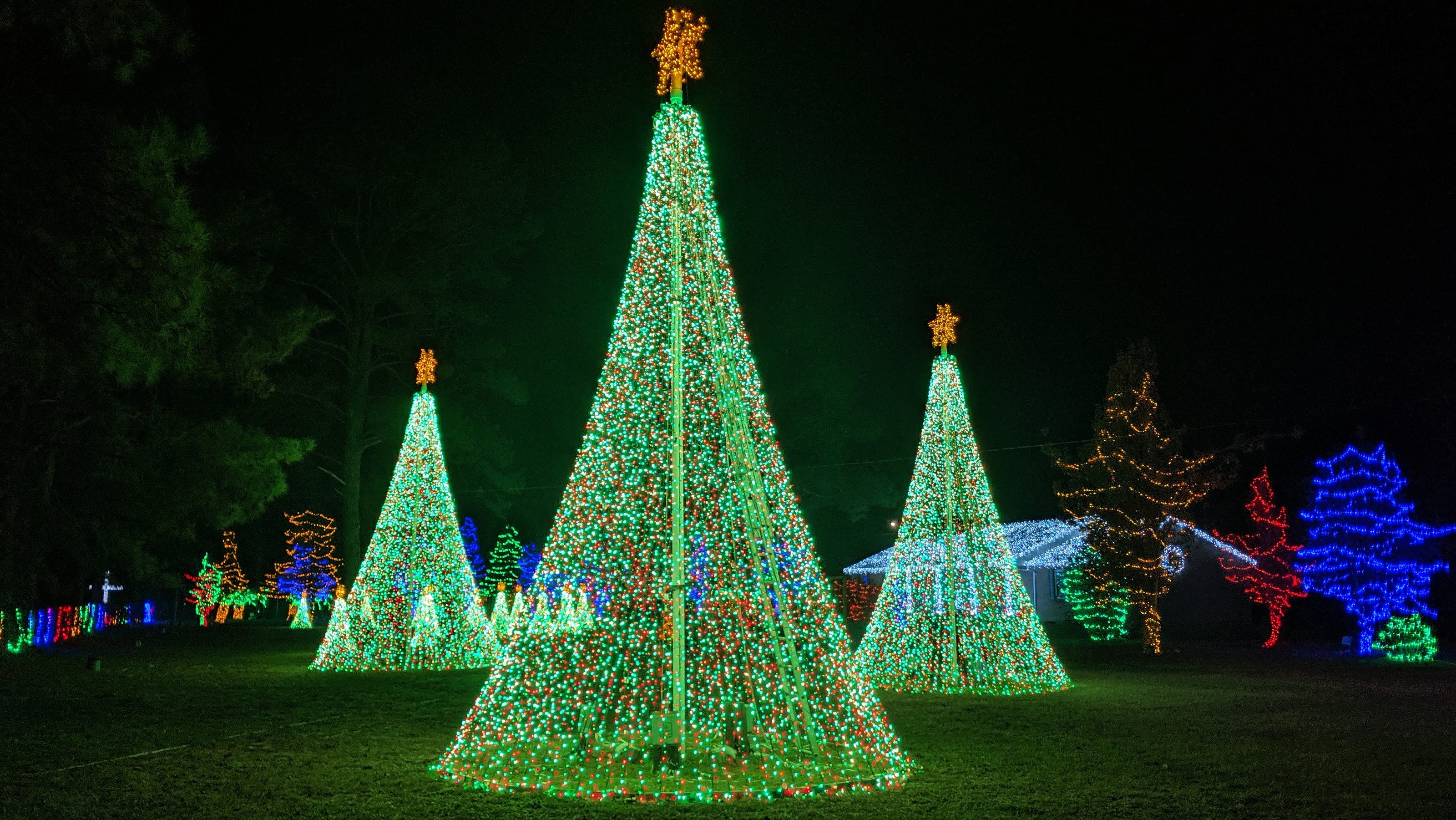 Nominate Your House Or Your Neighbor S For The Tour Of Lights Christmas Parade Tallahassee 2021