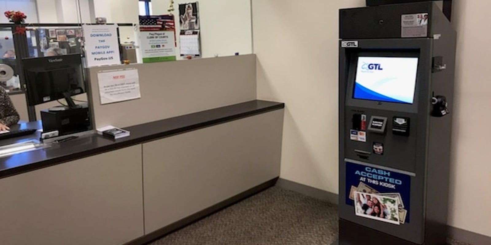 Electronic kiosk lets people pay on York County court cases 24/7