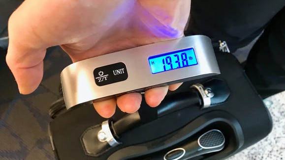 Best stocking stuffer ideas: Dr. Meter Luggage Scale