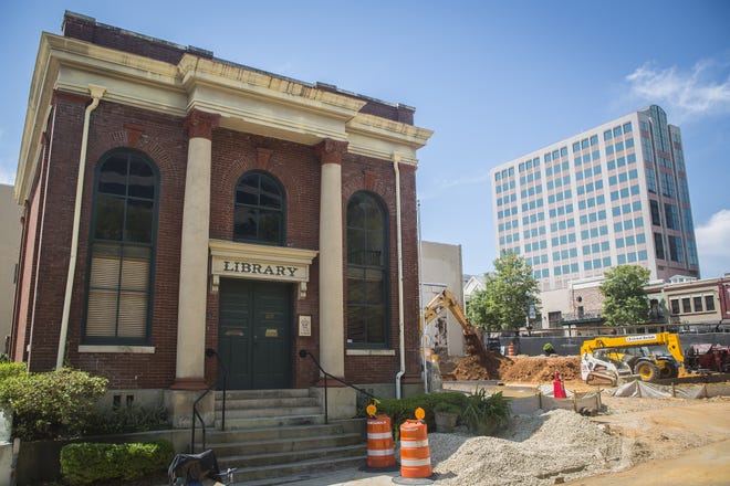 The Walker Library remained unscathed by construction of the $20 million Ballard Building on southeast corner of Park Avenue and South Monroe street. It was Tallahassee's first Library.