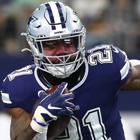Ezekiel Elliott rushed for 117 yards and 2 TDs in 