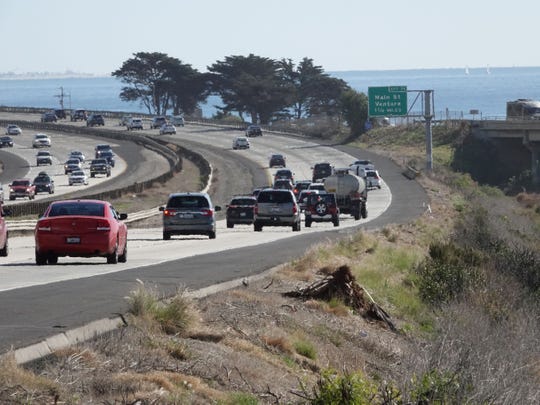 A new free Ventura County towing program that is expected to launch in September is aimed at cutting down on congestion on highways 101 and 118.